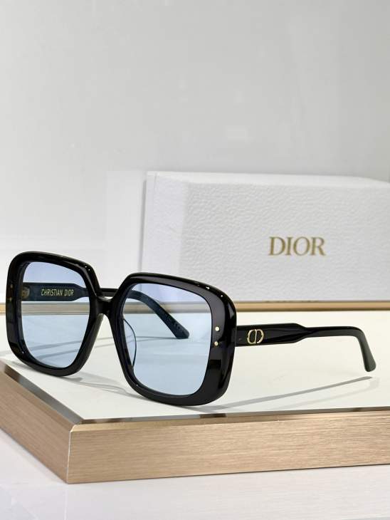 Picture of Dior Sunglasses _SKUfw77096288fw